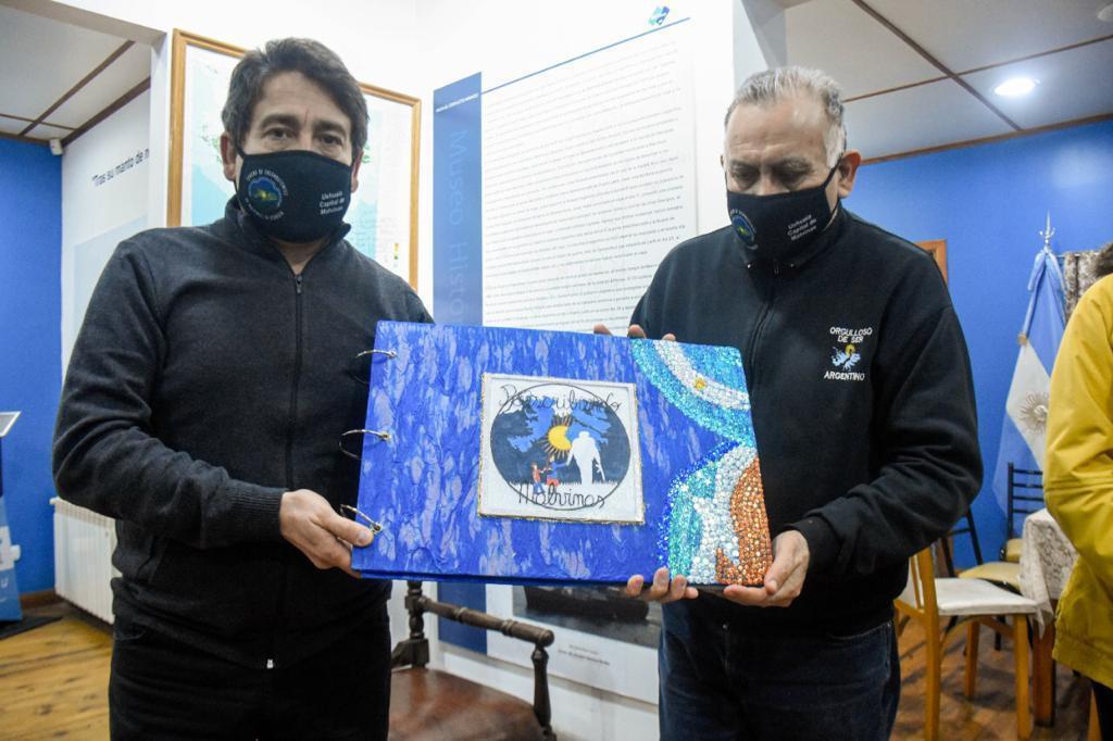 60f1da751d05761053d0eb9c