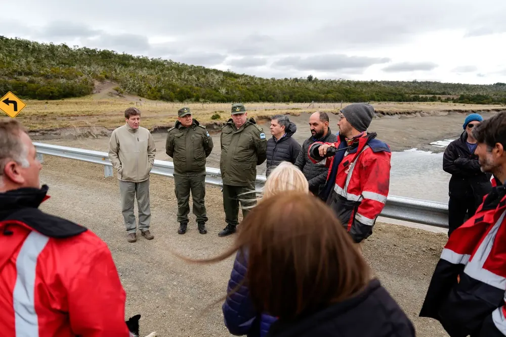 e2df36b7-dba0-4916-b4eb-047a0517c983