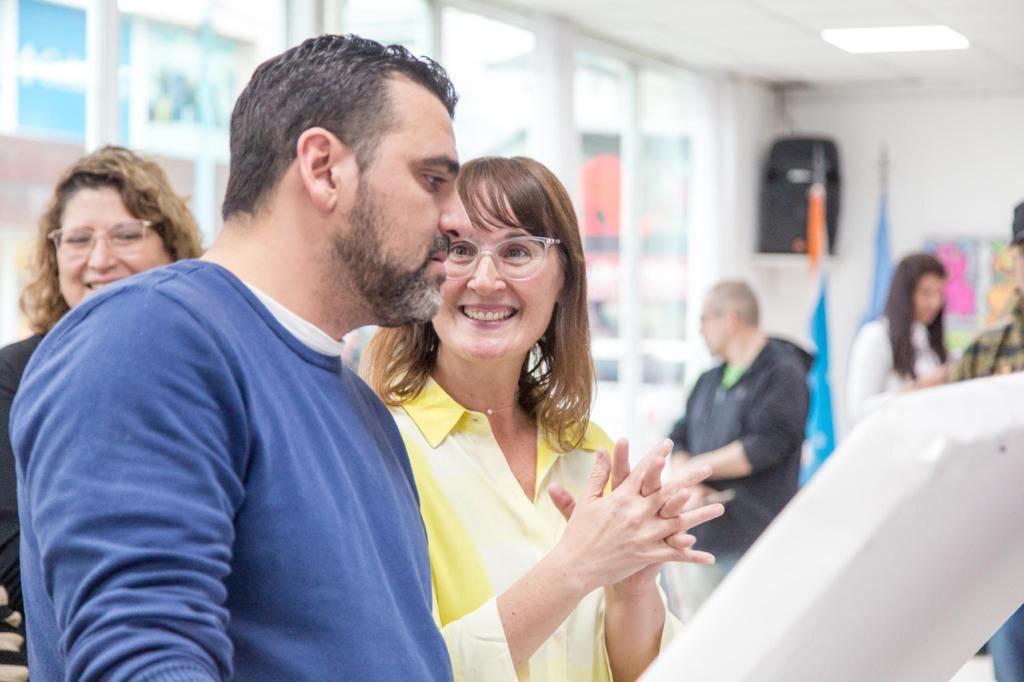 3D6B7DC4-102F-4521-8695-A6FA59780FC7