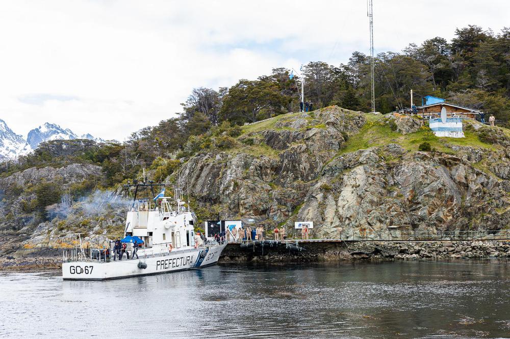 6a192971-37f0-40a4-aaee-0e0c03dec758