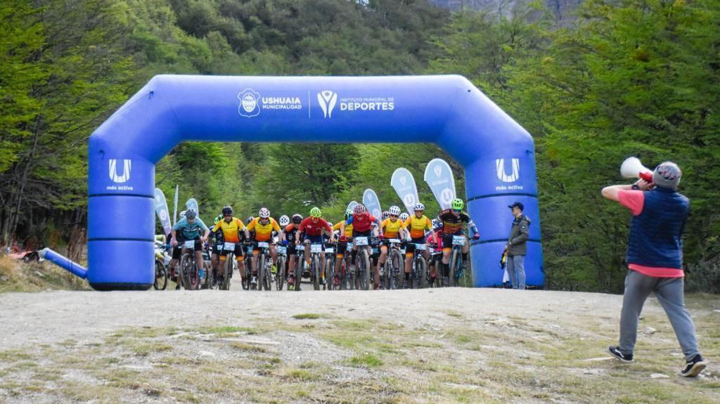 04B331FE-6899-4B7E-85B0-21D63DA5A89C