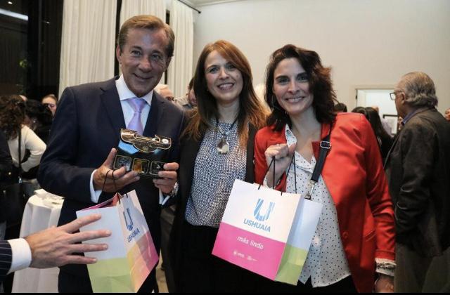 DD560F3E-1729-42F0-A71E-617902E672AB