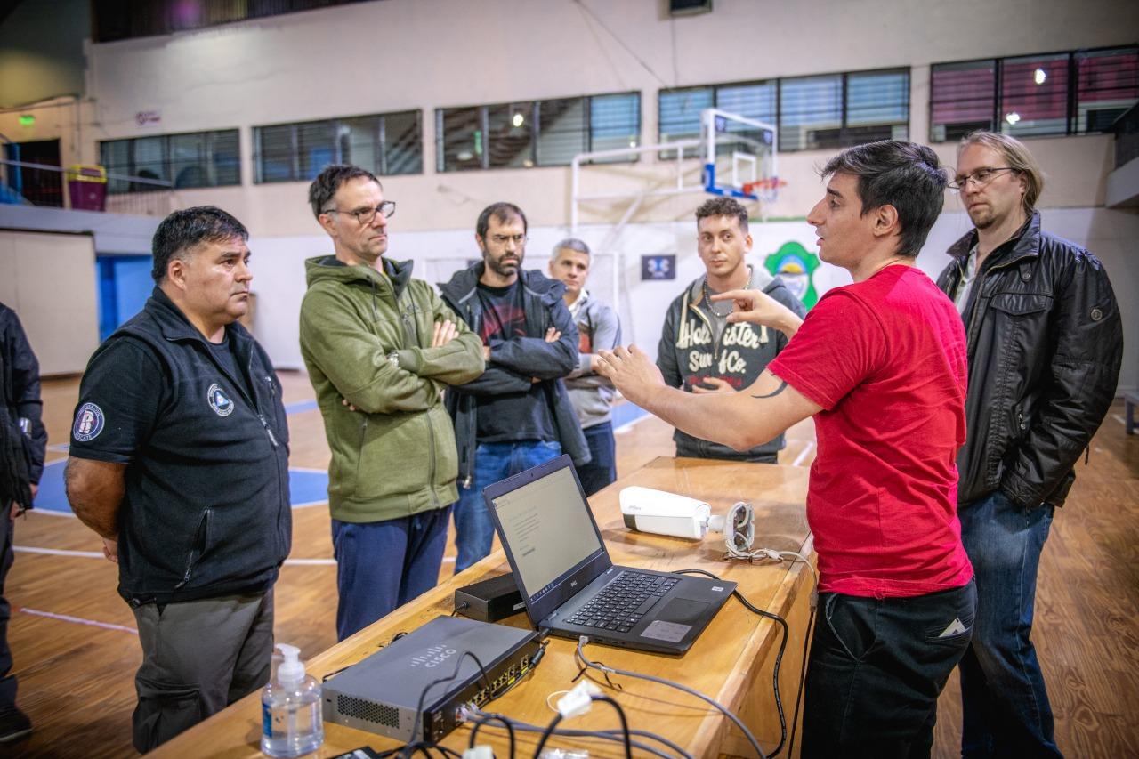 5e716688b2afd44d18fd12b3