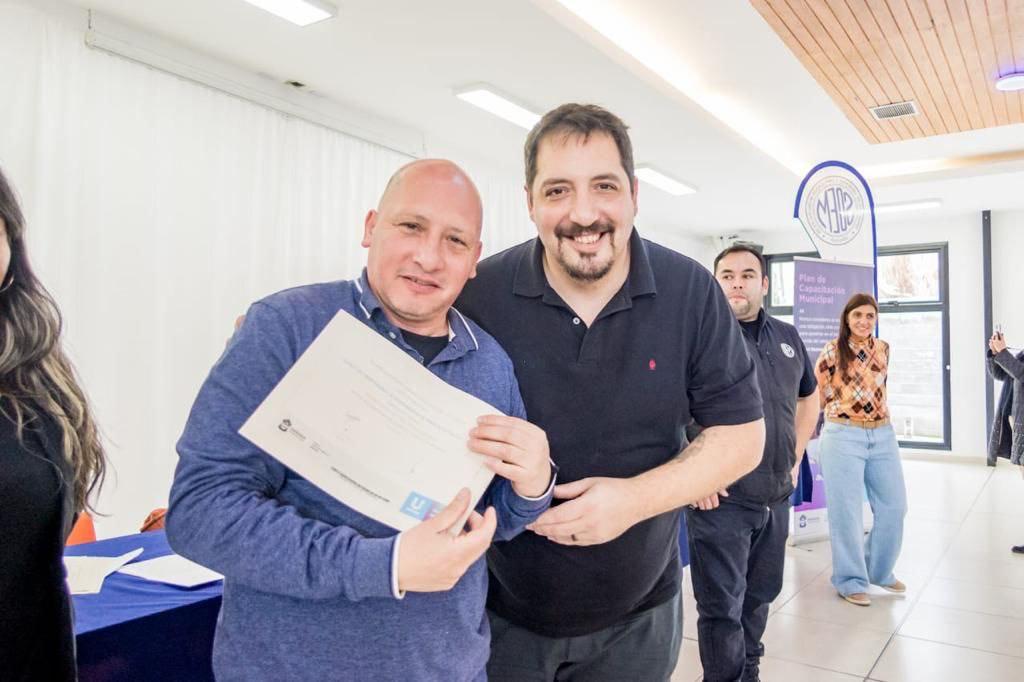 28BCCF0D-ECB4-46CD-950B-DC37B9FABFC7