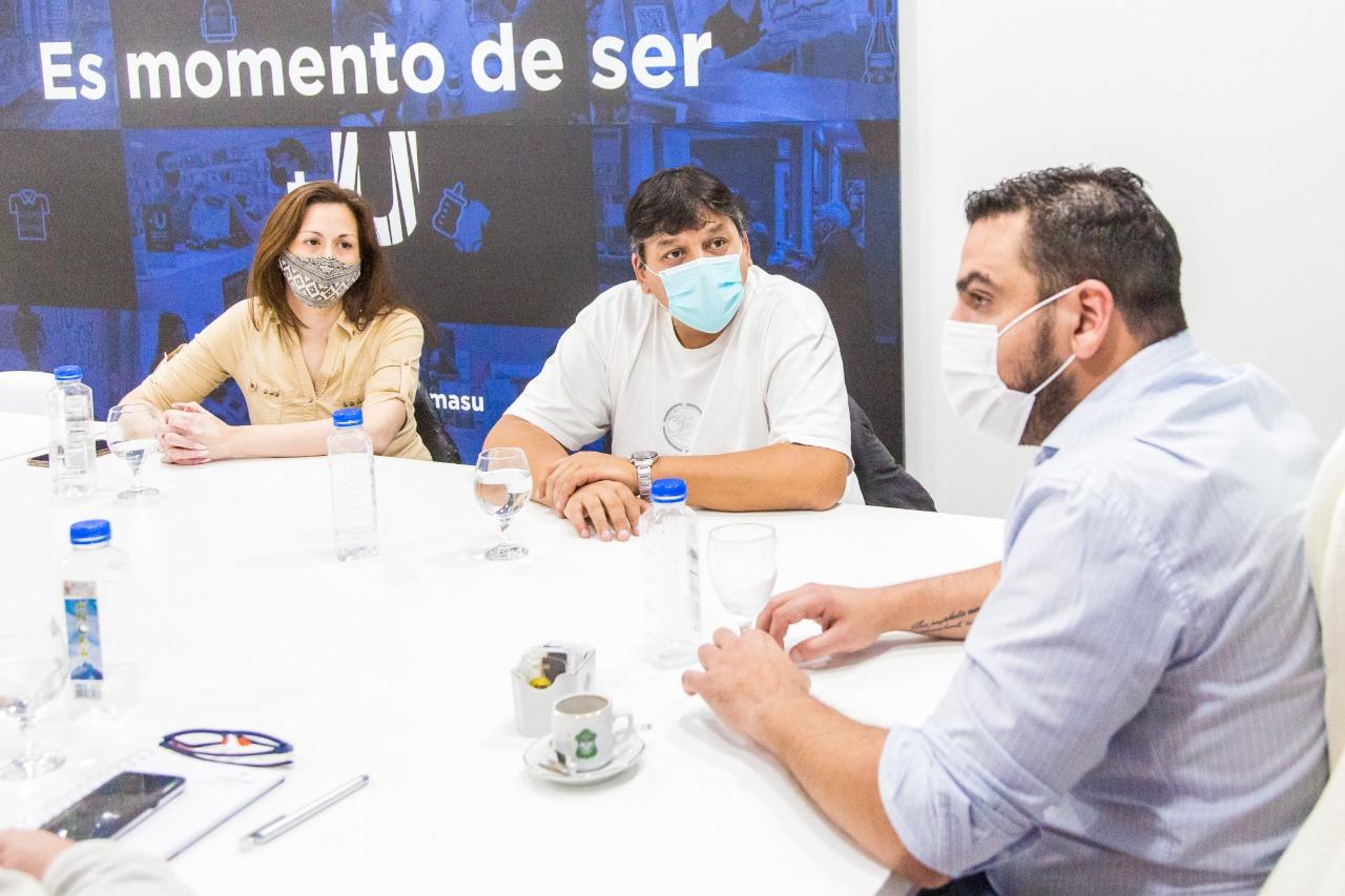 608885b9b3cf3f620e5ff4de