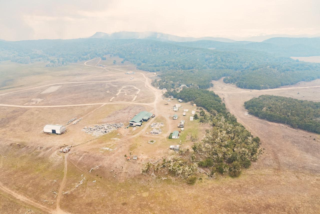 E050F760-AD77-4BCA-B37E-0025261D9DE0