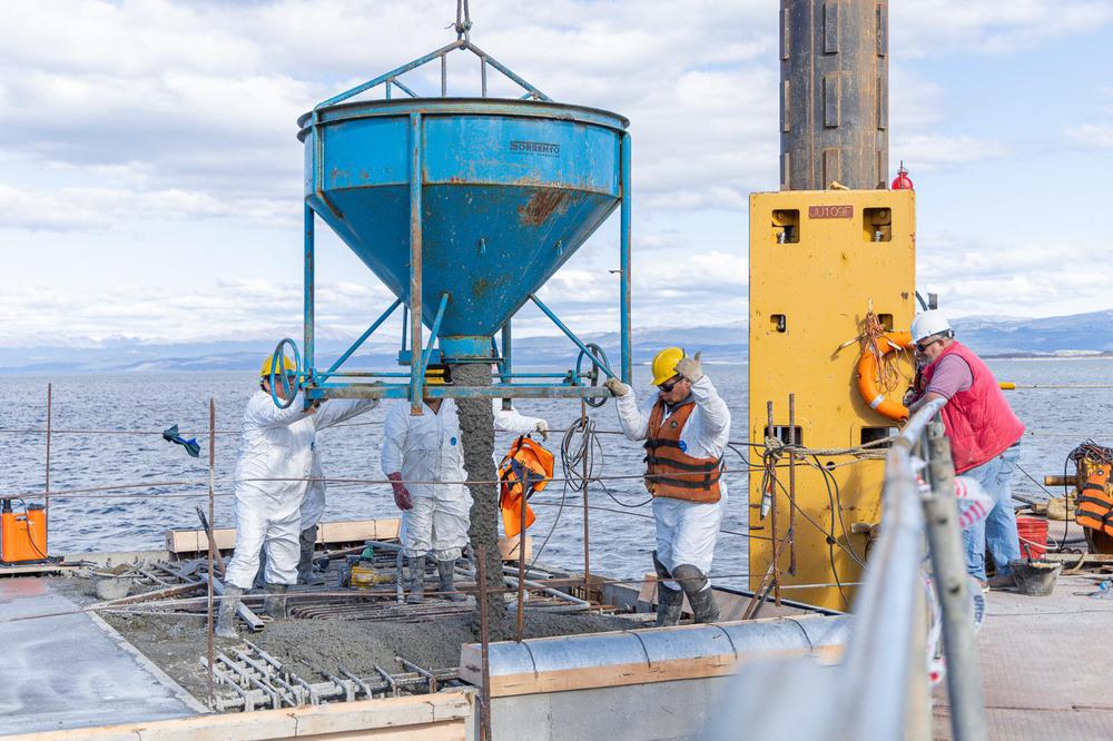 E71E5AAB-F861-403C-82A1-EC9BCC2CE333