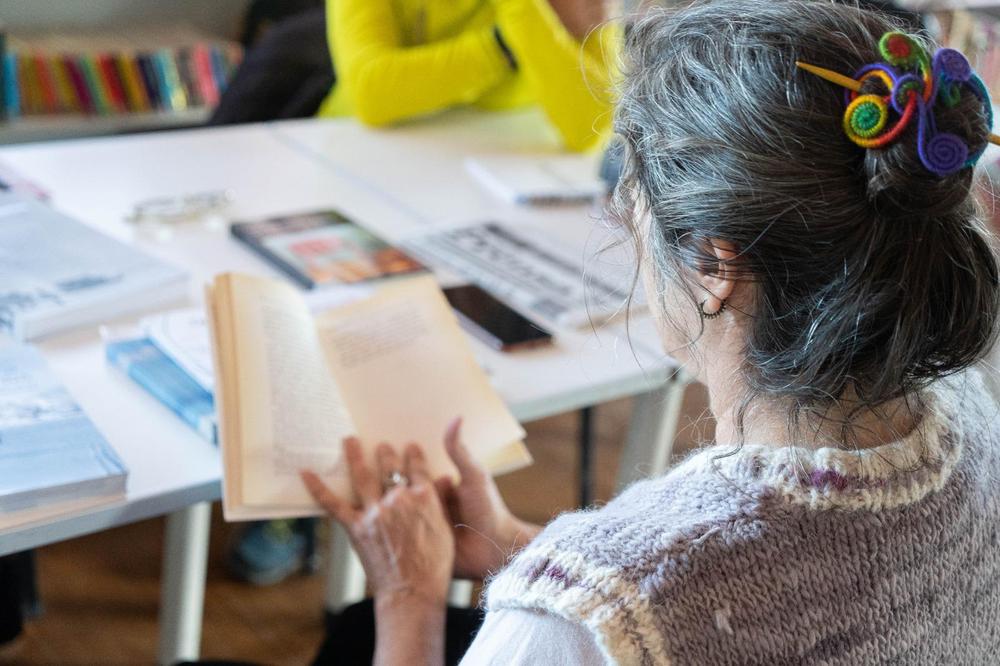 54B320E9-7A4B-4B69-AE69-A7570E98ABCE