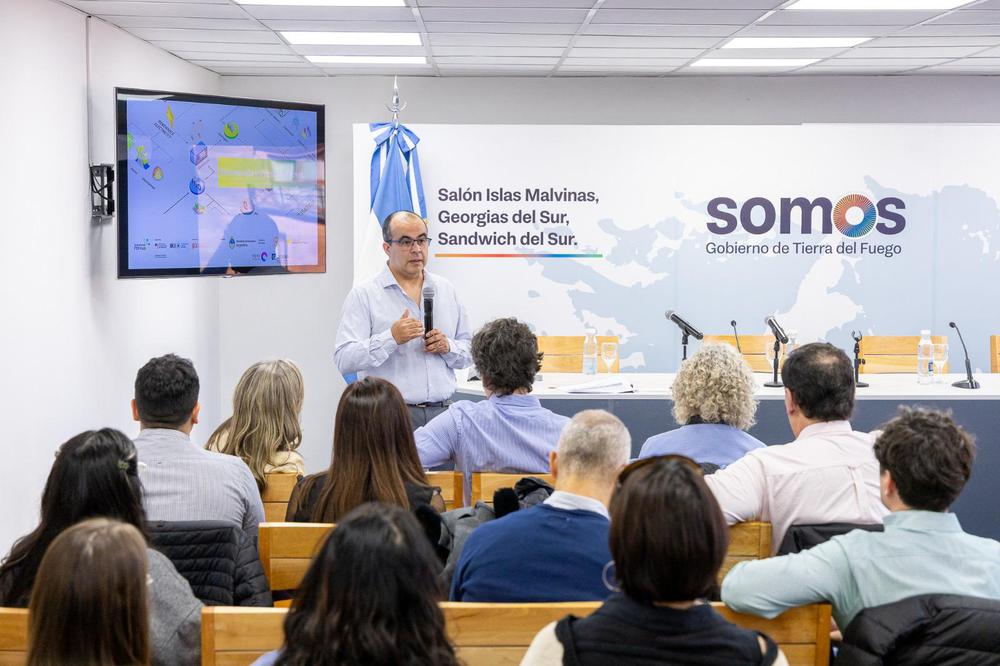 c76aae8e-0c82-4cd0-9974-85b76e404440