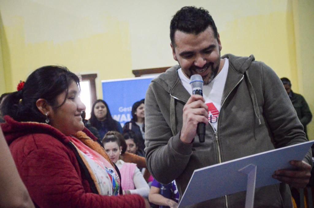 1F77E157-288D-4525-9C6C-0D3EF6FFF2E2