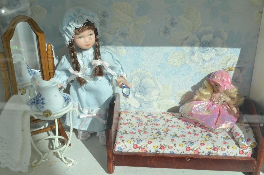 B66F8110-D115-4BF5-8D43-17F7B0EE0BCB