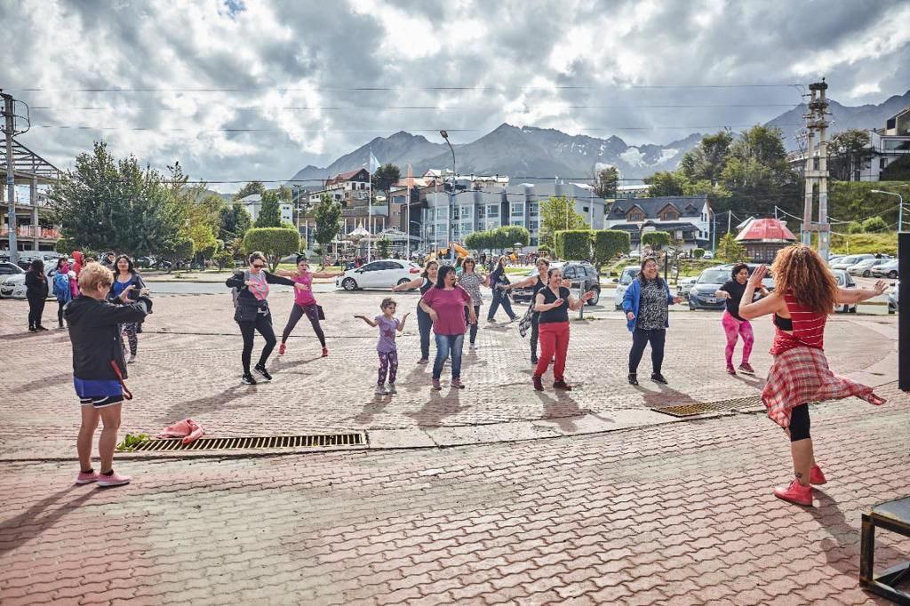 76FA32D1-5E52-4E5D-84FC-D490EB6E0EAC