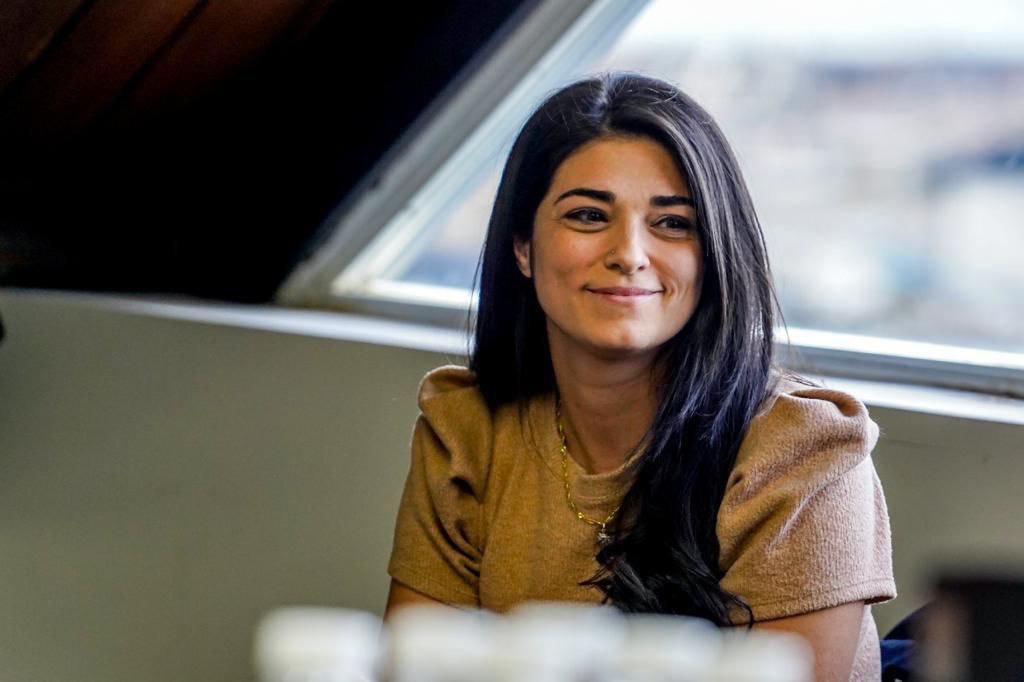 CF1B03B4-FF3E-4C15-AEC9-206657A6E1BA