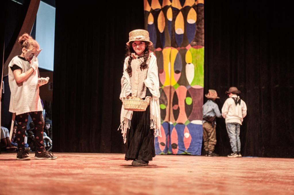 62899249-FA84-426D-B534-7D599DEF341D