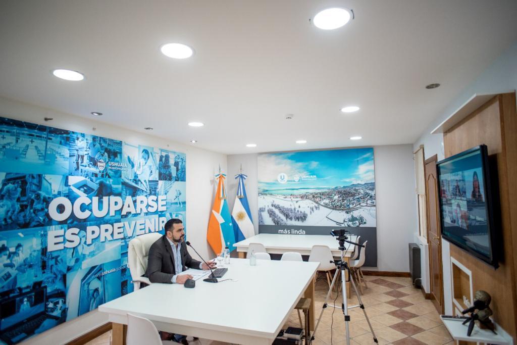 5f7e2f0d1b3dd53b6352e602