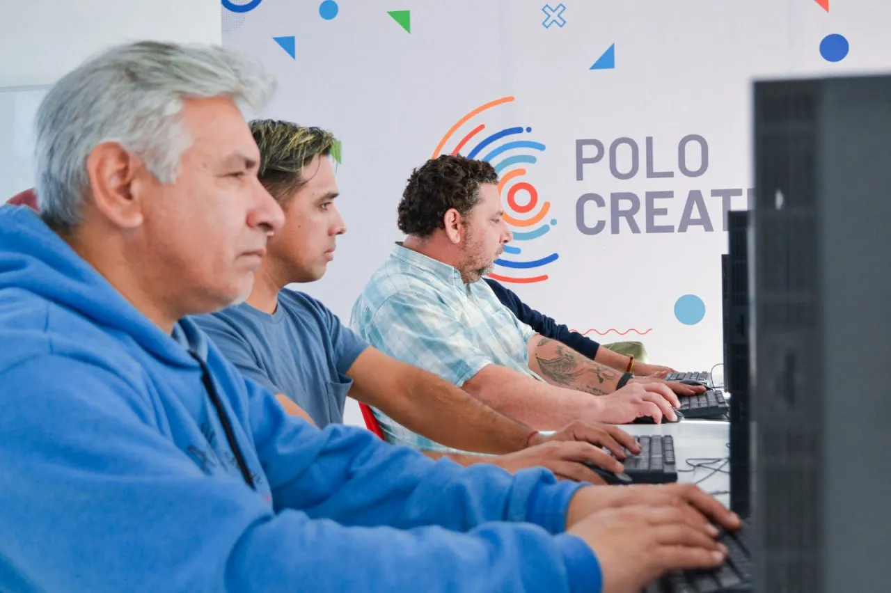 polos