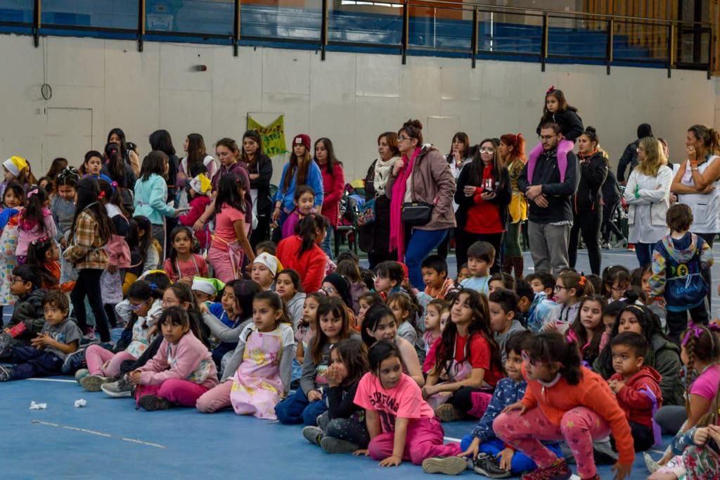 79E29D77-E2DF-4268-9CAF-D9612DEBBD36