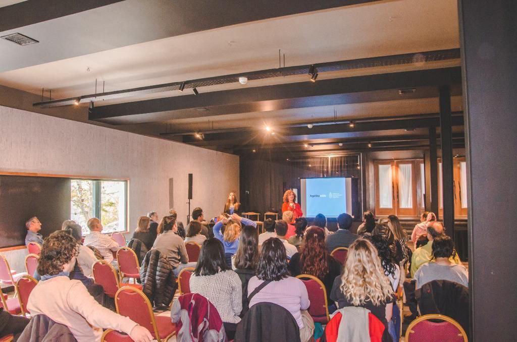 66862465-9E5F-417C-B532-2F2981F23216