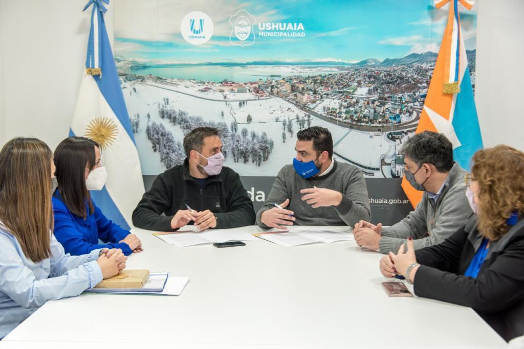 60e72b904e45851140ffc04f