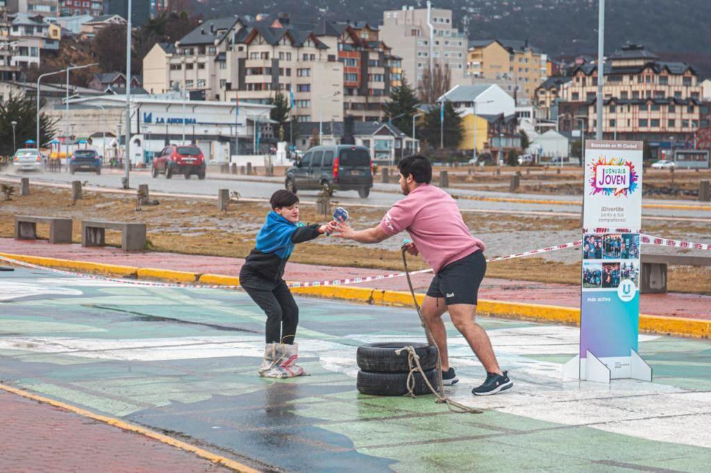 4C3C6C18-B74C-4C4E-9A04-A5505153AF39