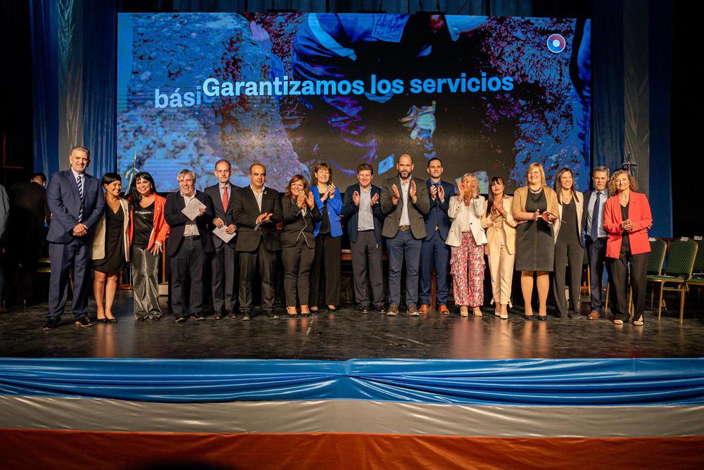 d5749a1f-c8d1-4af9-a554-aca3bdc9fde7