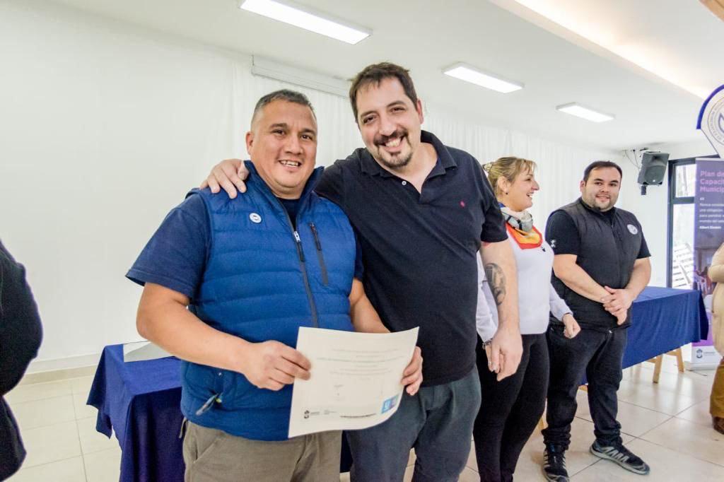 1F2E0AAA-801F-444A-B2D6-F9318032FF92