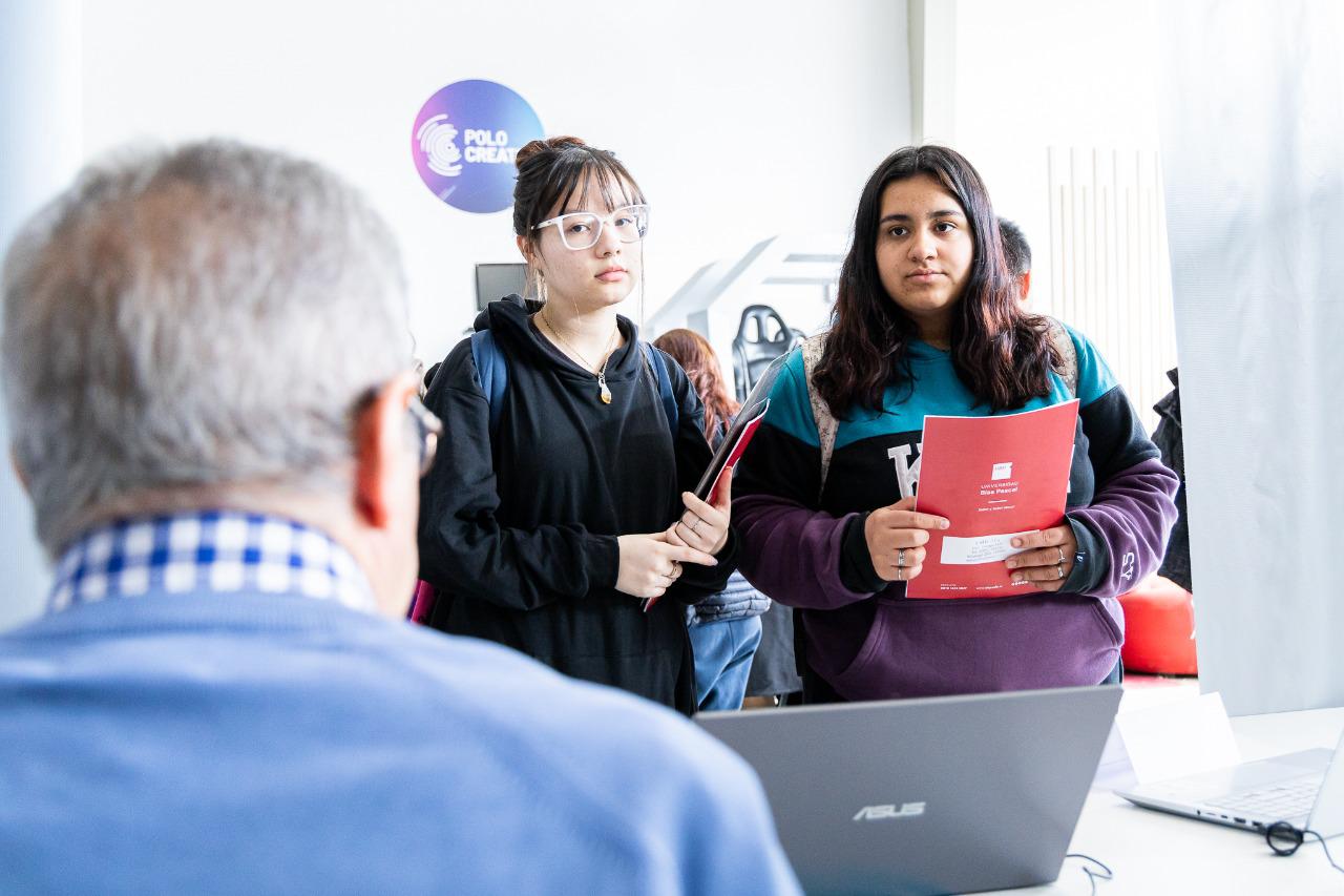 E57132C9-573A-4C7C-B49B-CCE4AC14221C