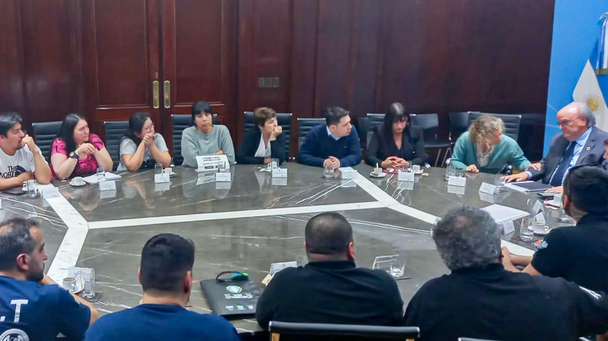 8c55b35a-4161-4662-ae93-84018efc9b4b