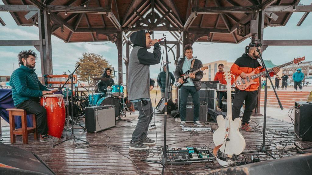 CE416B17-07DC-4A13-A341-10229B577D34