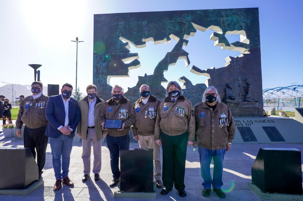 5fa5a09e3567a1342d30981a