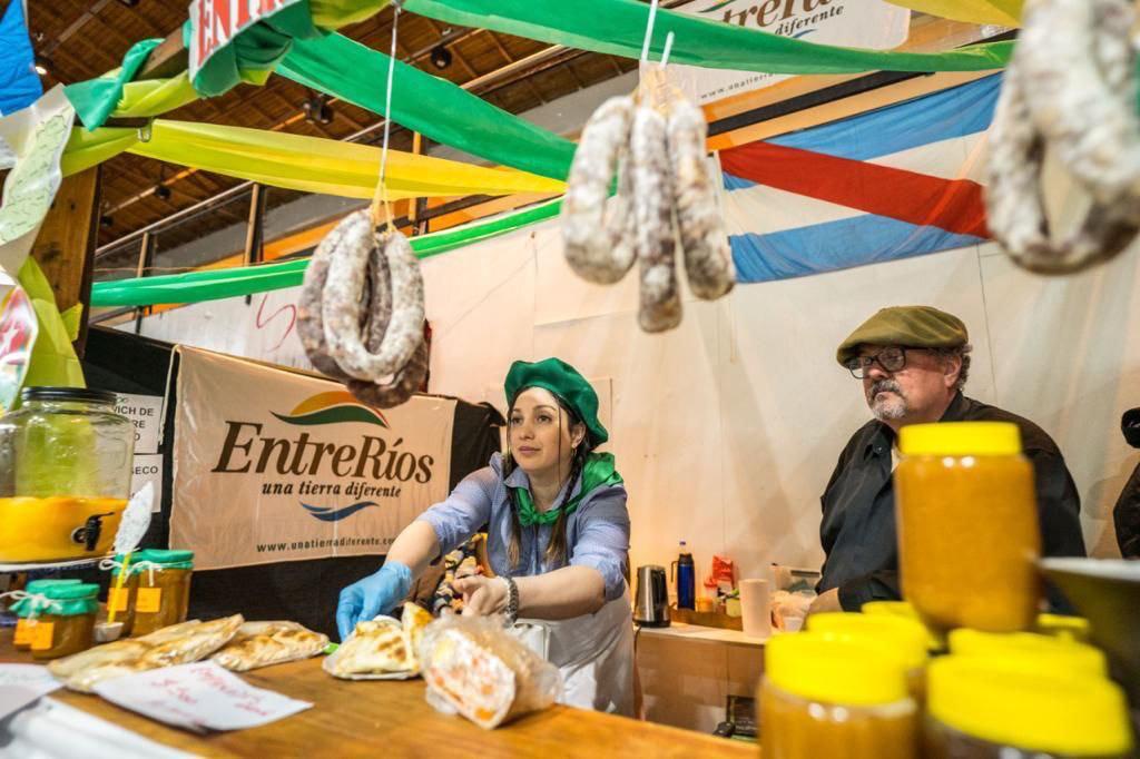 525764FB-DA43-43C9-B6EA-BBDC529FF252