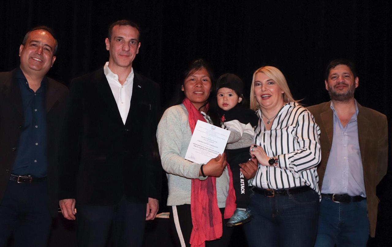 ENTREGA CERTIFICADOS (3)