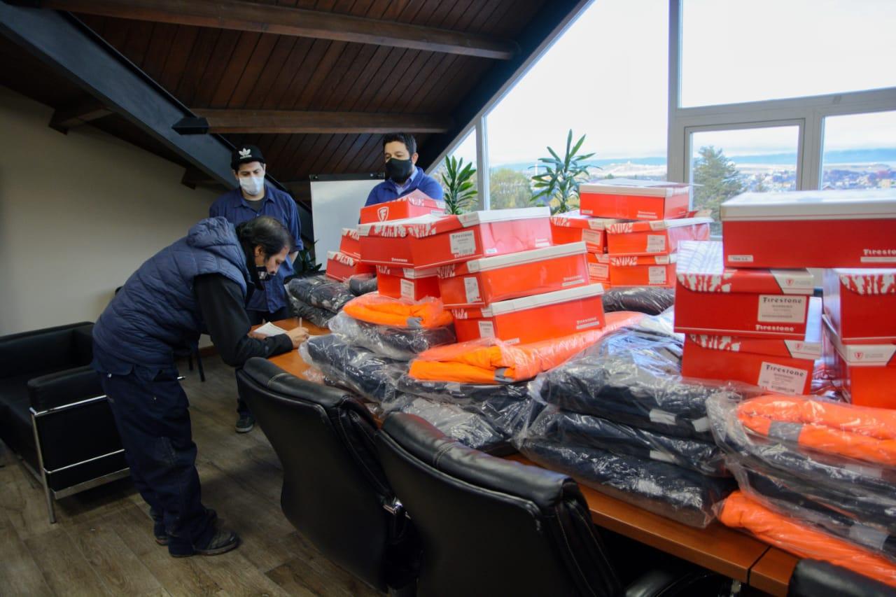 5ee90c4c32489a2f0b64529b