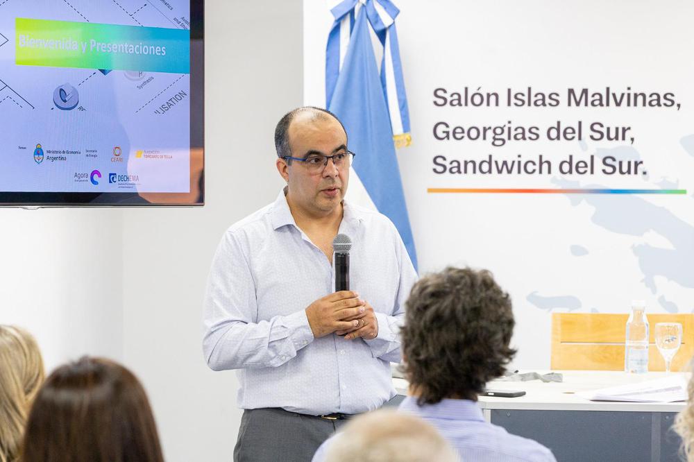 0b01a068-564b-4478-bd3d-fa86f98bce45