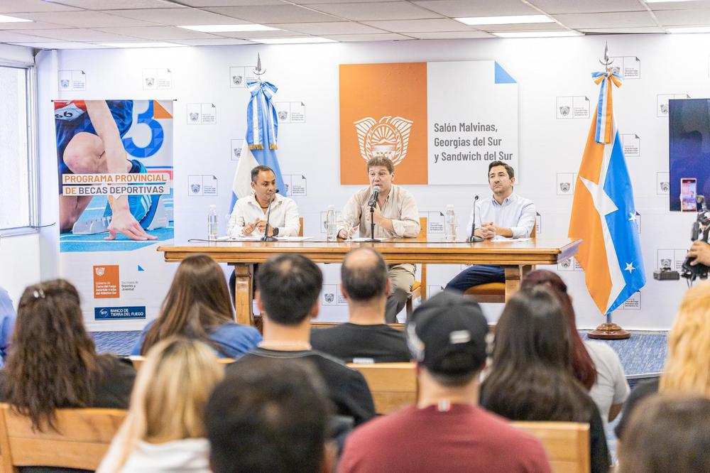 9D90991E-AB76-433E-A79A-425F2CFAA4EF