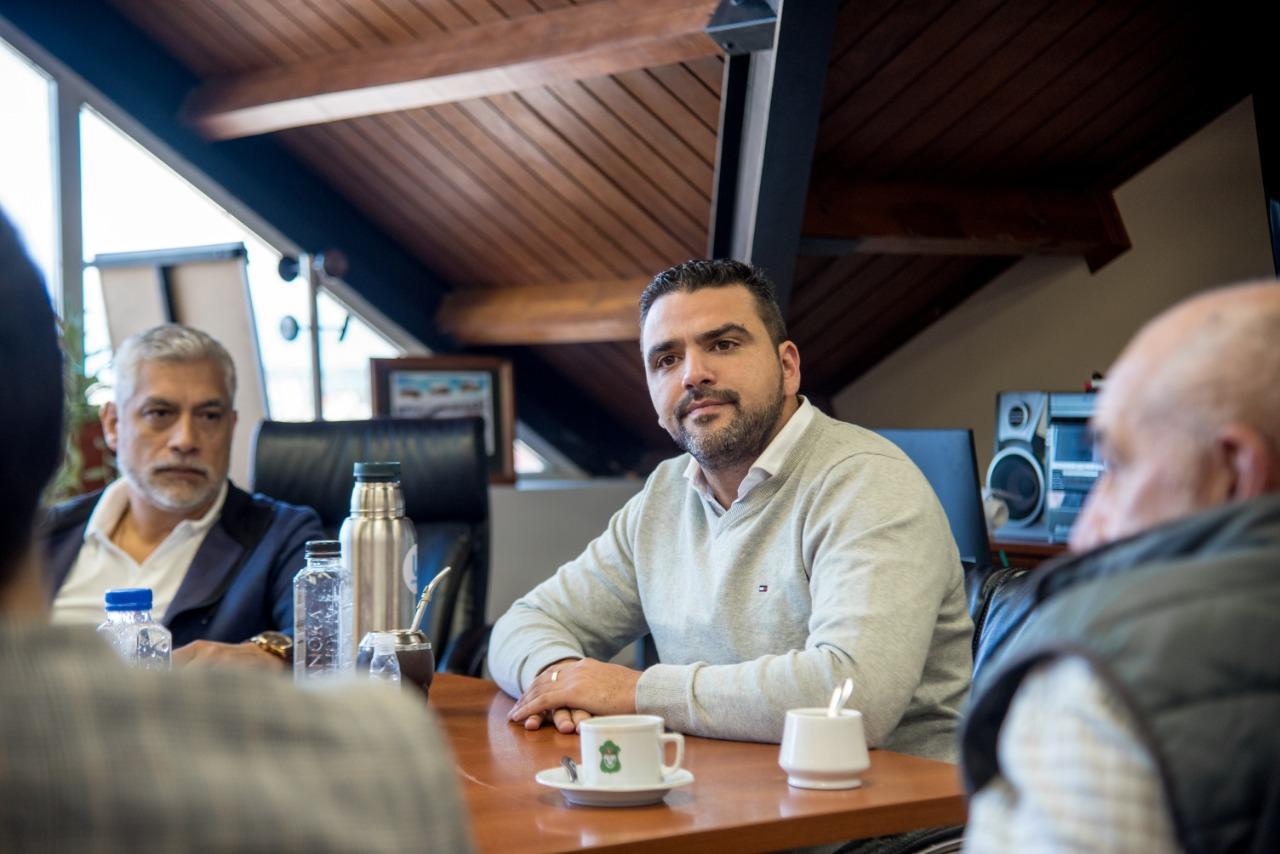 5e6fe2f9a691c56c58865f74