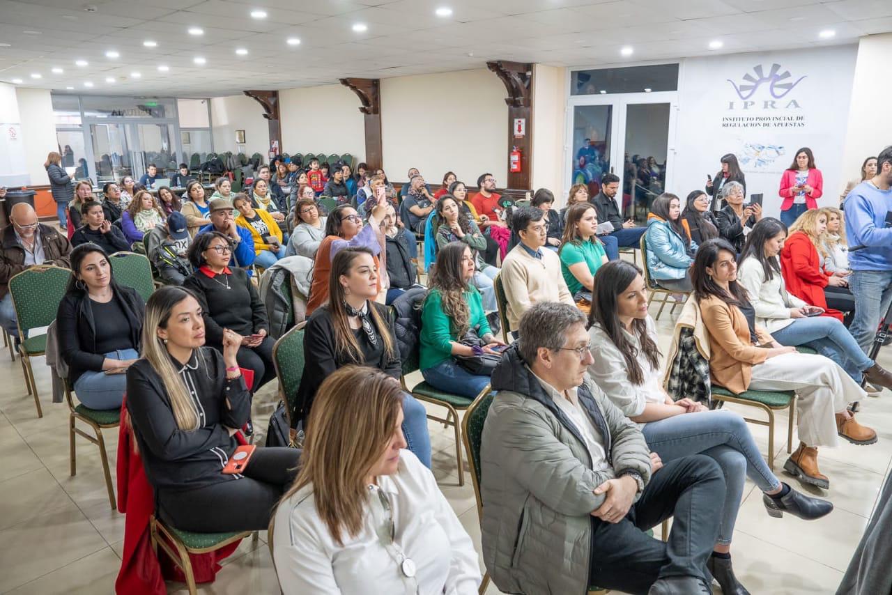 614a9f16-70c7-4c96-aa20-1613e8e0e330