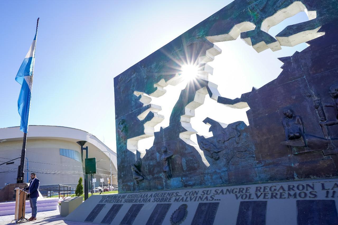 5fa5a104d2dee5772e777f09