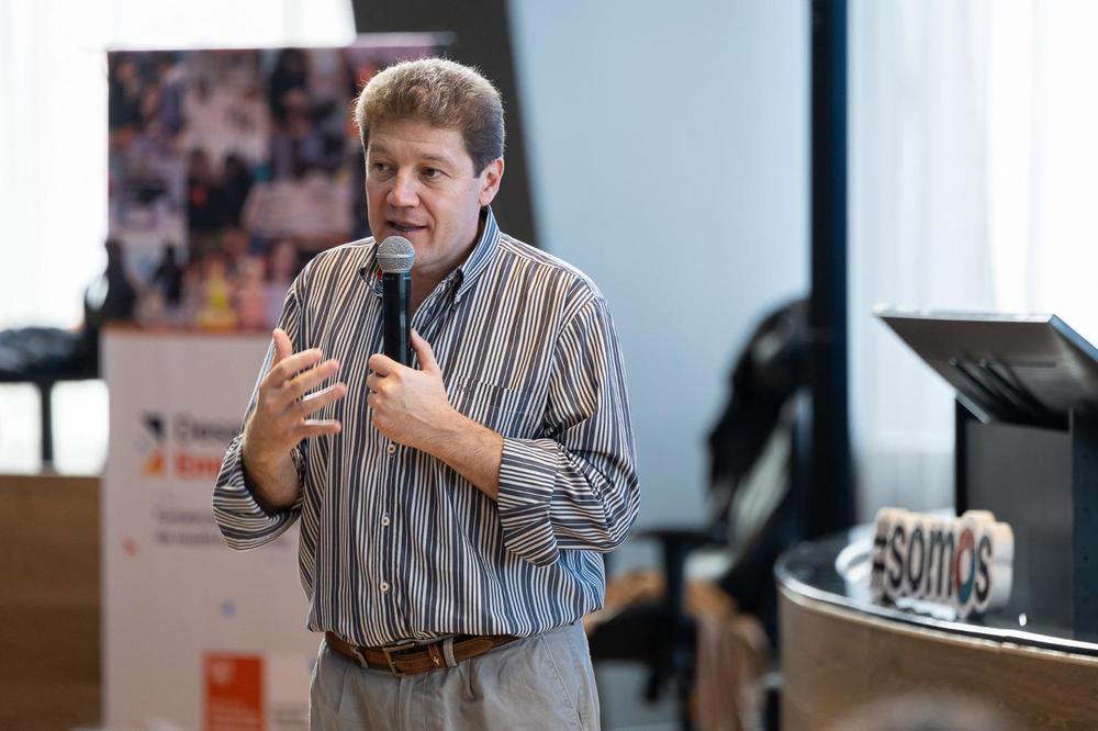 1CBDFE79-1FC6-48D7-9D8C-45FFE77DD8FF