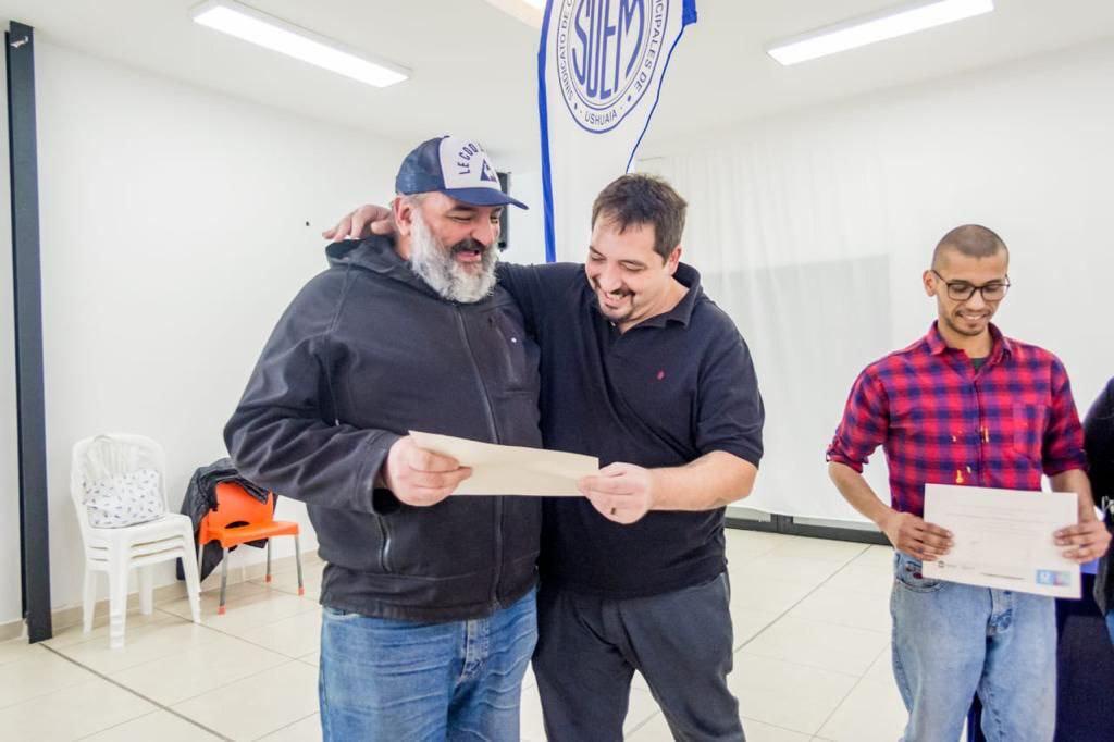 AB2E4282-9D5F-4CEE-95BB-34B822DE7E9C