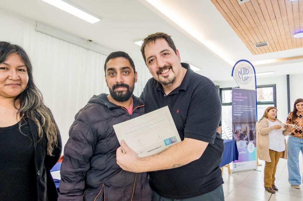 93DF29BE-F202-4EB3-98D6-20B4AEEED74F