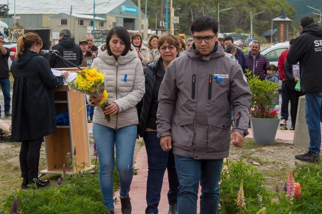 BEC0E7D2-07ED-4279-A7E4-8AE407C0E30C