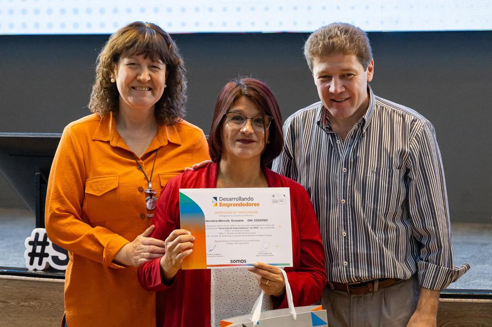 9E66CD09-27B3-4556-AA16-169A39F2E455