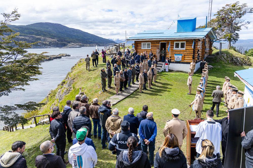 ddf1defc-7ee2-4d78-9493-ed727ea027e3