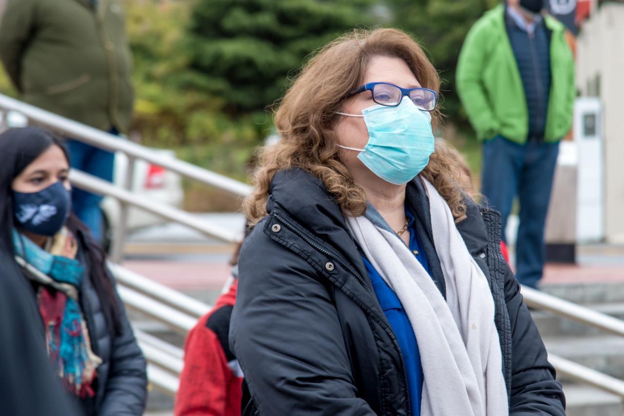 60873780e44317f50de8a155