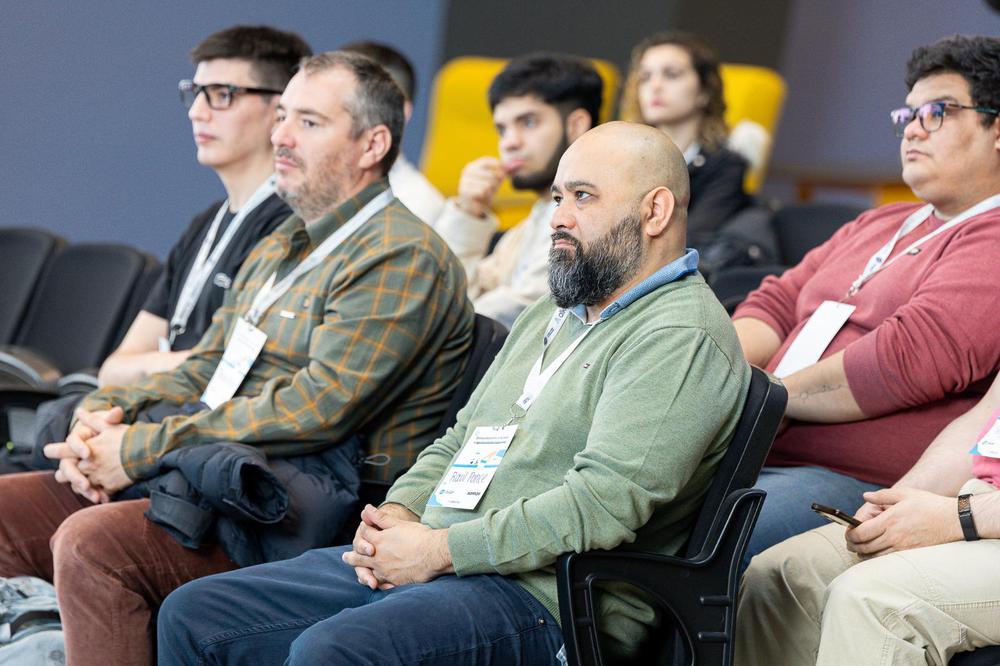 c40b21cb-2bf2-4b3c-a959-4fe05fe3ec9e