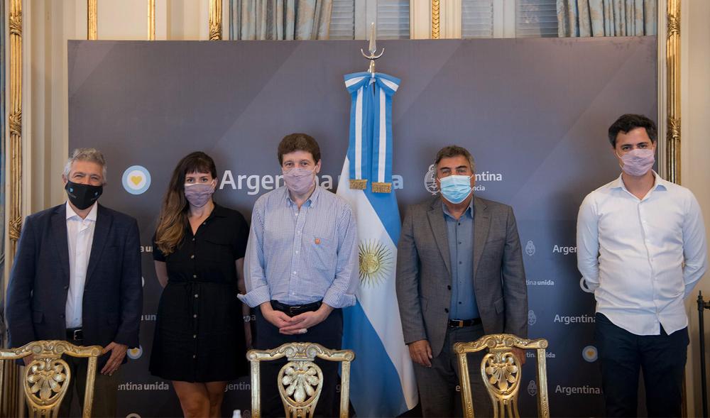 1618786127678_Firma Convenio Gobierno Tierra del Fuego Enacom Arsat I