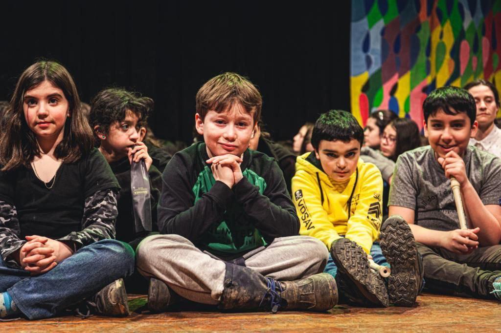 8F21FA43-3F12-4039-B992-C8856940D9C3