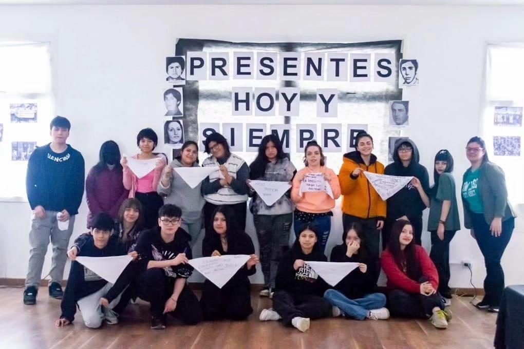 32f64f00-0aa5-476f-a202-23df87af0200