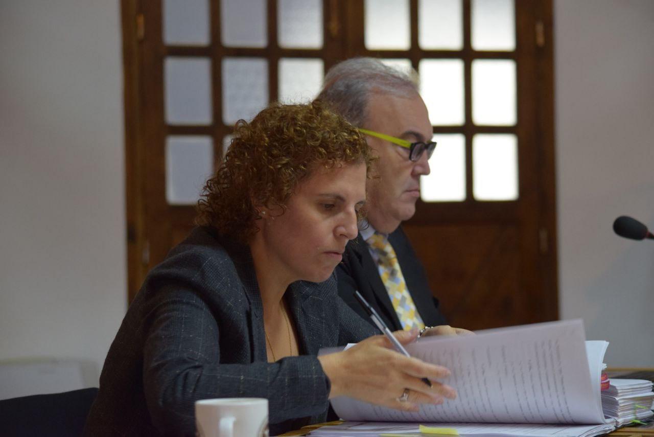 F34C2C60-5BAC-4147-9E61-97E08A8DAAF3